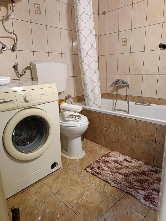 Stavros Apartments 아르테미다 외부 사진