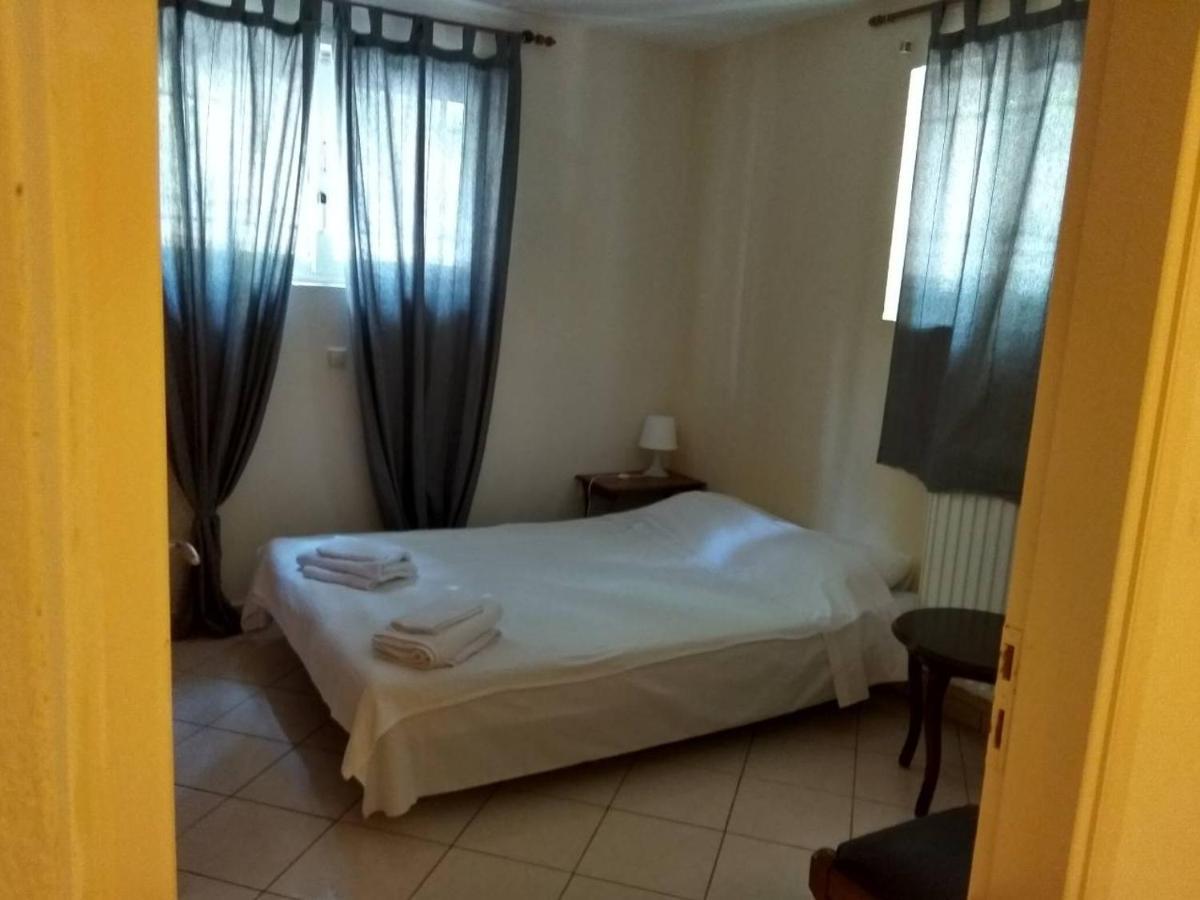 Stavros Apartments 아르테미다 외부 사진