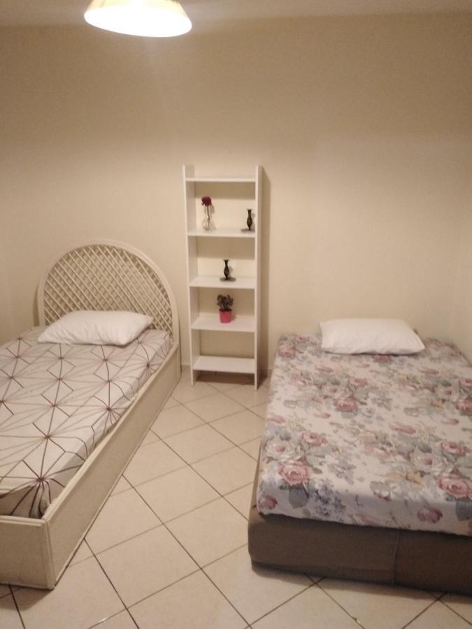 Stavros Apartments 아르테미다 외부 사진