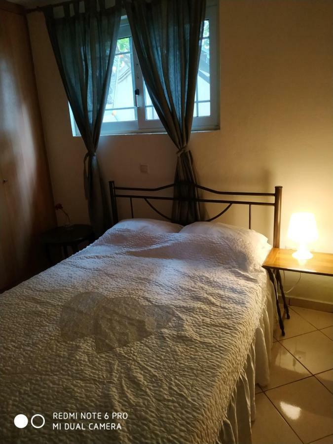 Stavros Apartments 아르테미다 외부 사진