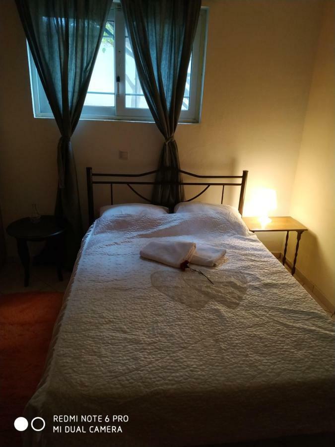 Stavros Apartments 아르테미다 외부 사진