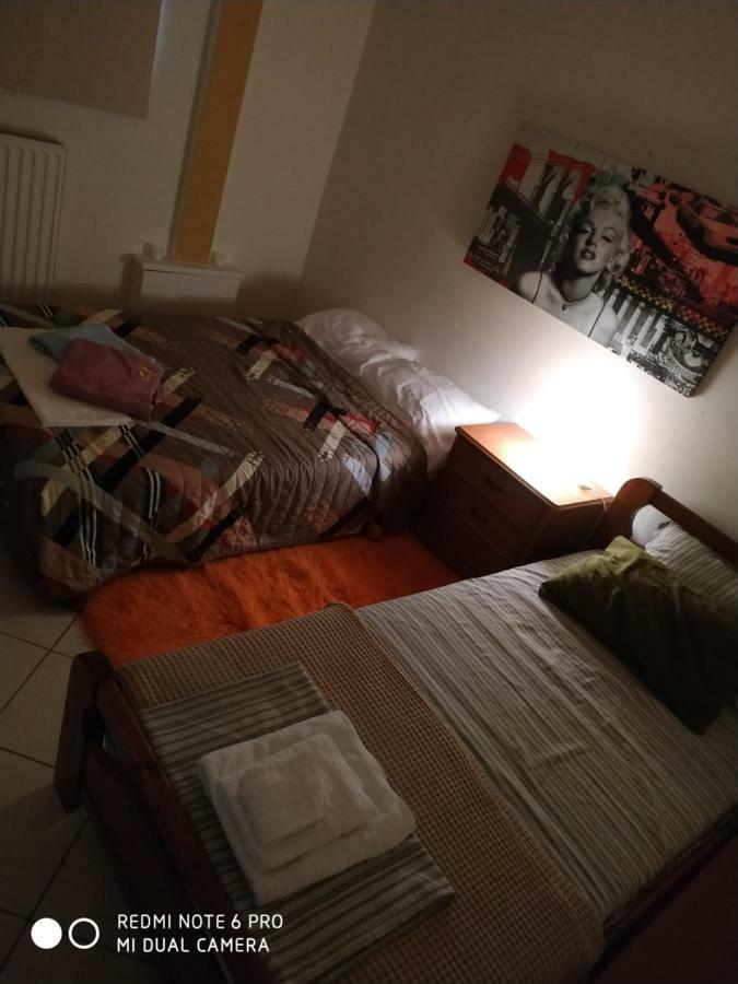 Stavros Apartments 아르테미다 외부 사진